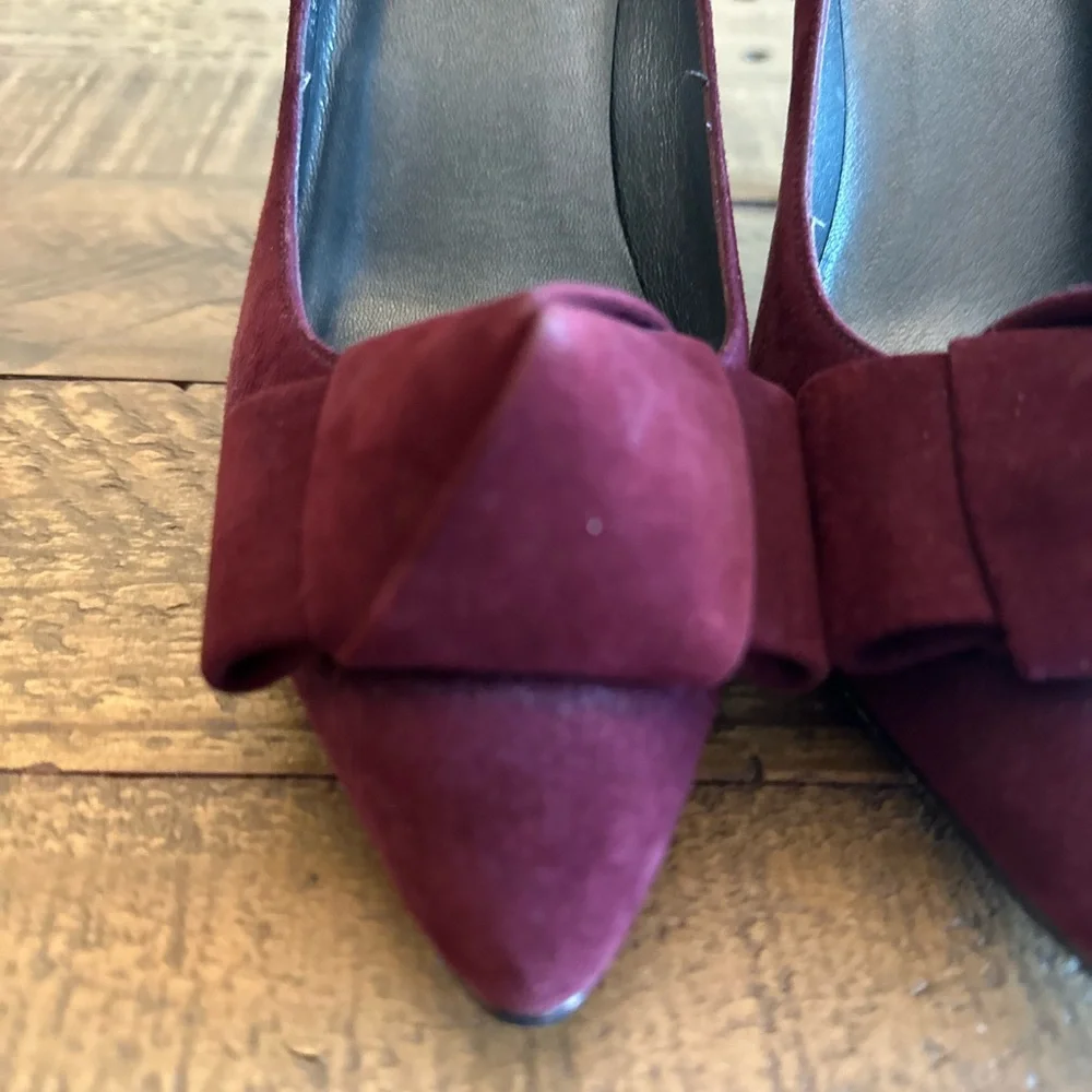 Stuart Weitzman Wine Suede Heels -‎ Size 8